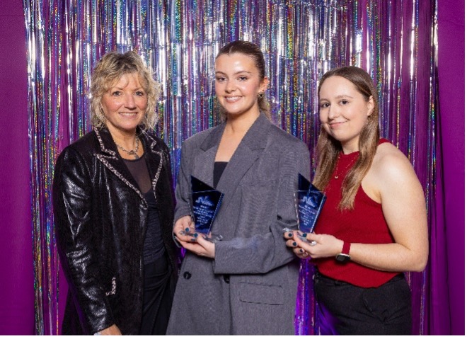 volunteering awards Healthy Campus three women posing