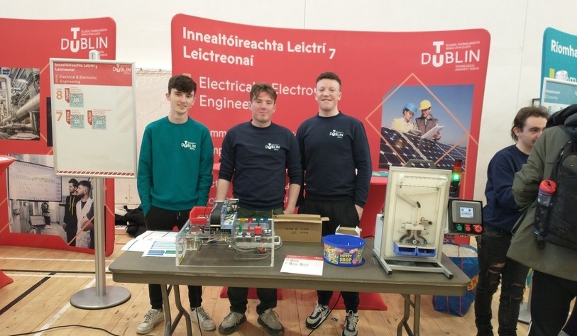 Student attending programme table