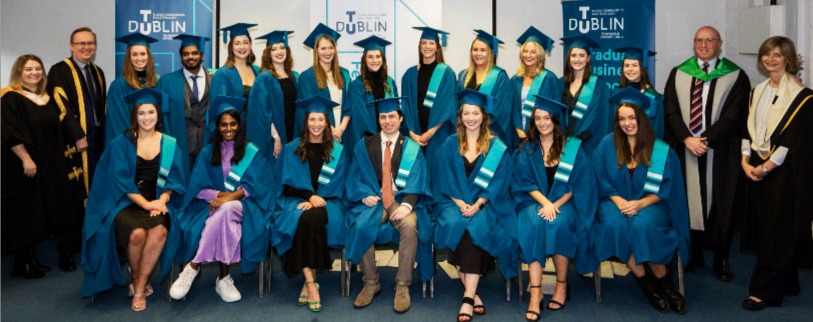 Group photo of students at graduation ceremony